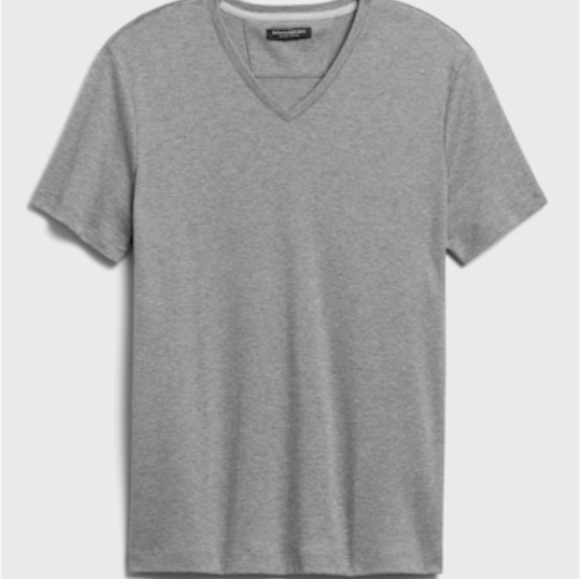 5 Banana Republic NEW MEN'S Luxury-Touch V-Neck T-Shirt / SIZE M TALL / 5 SHIRTS - Picture 1 of 4